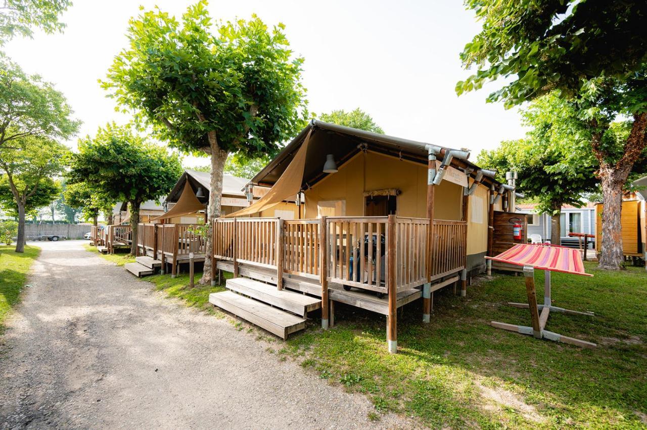 Glamping Lake Garda Peschiera del Garda Buitenkant foto