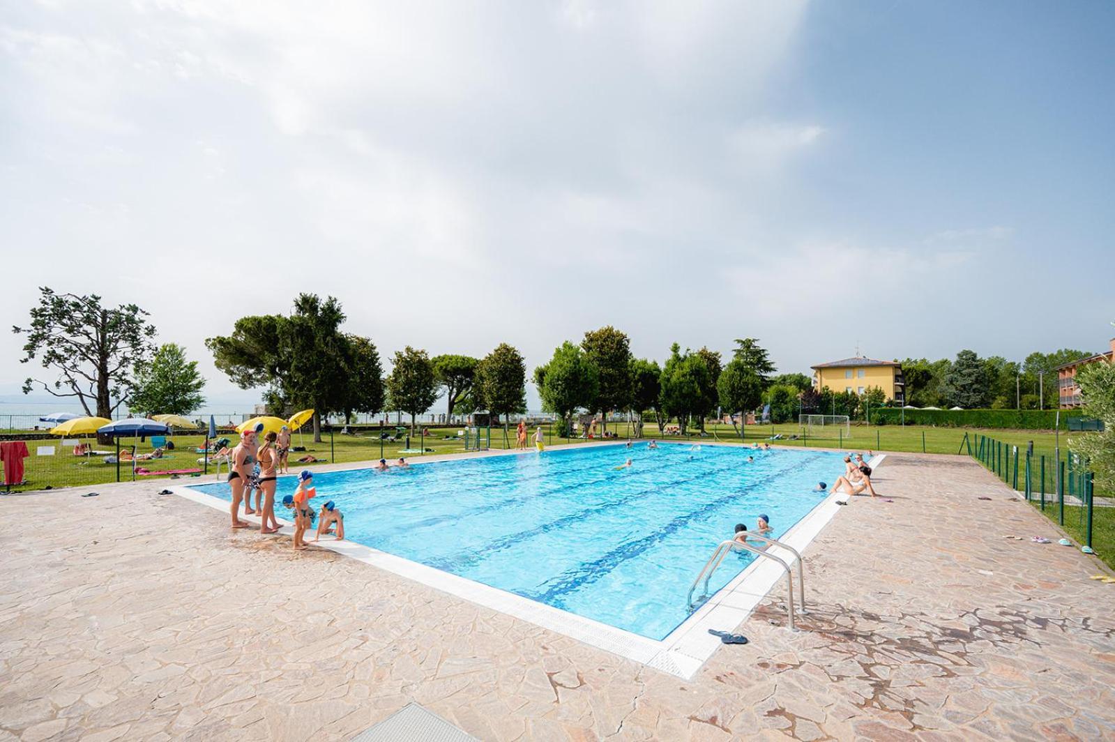 Glamping Lake Garda Peschiera del Garda Buitenkant foto