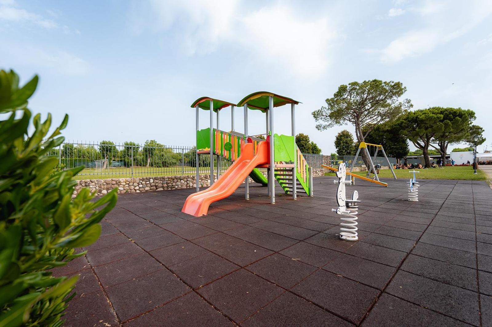 Glamping Lake Garda Peschiera del Garda Buitenkant foto